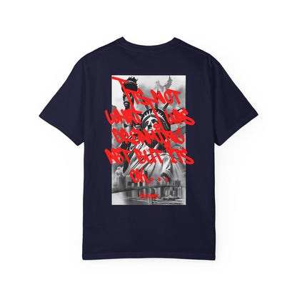 T-Shirt — Statue of Liberty Graphic Tee with Red Script "I'm Not Worried" Back Print